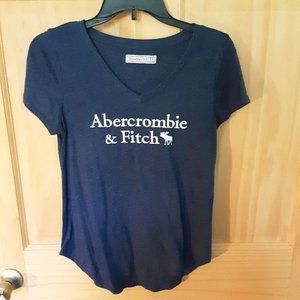 Blue Abercrombie & Fitch pullover t-shirt Junior XS